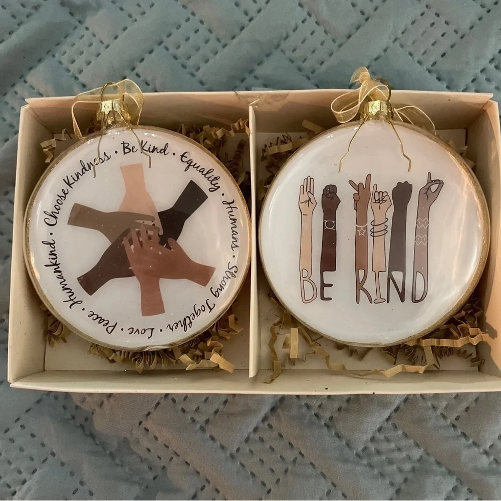Christian Siriano Set 2 Christmas Ornaments Kind Love Peace Diversity Sign ASL